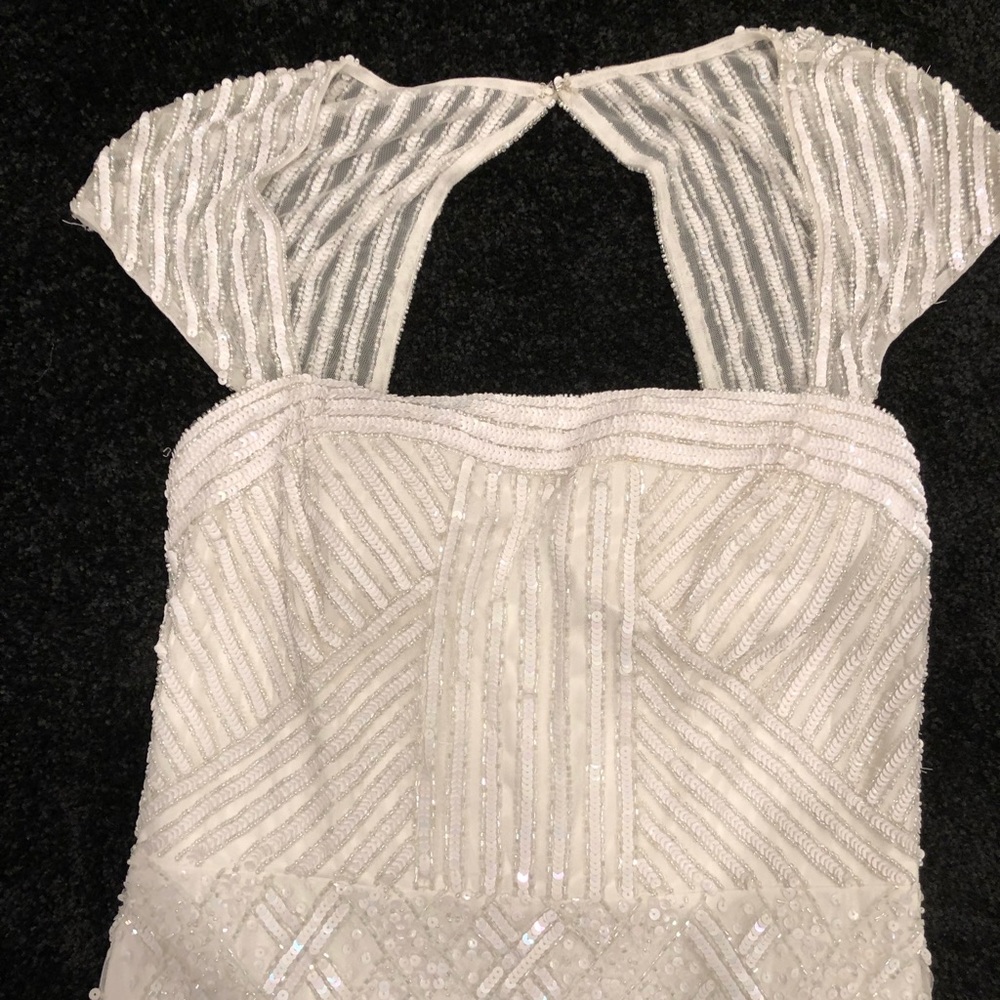 White beaded wedding dress - Picture 6 of 8